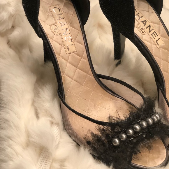 CHANEL Shoes - 🌸100% auth chanel 🌸